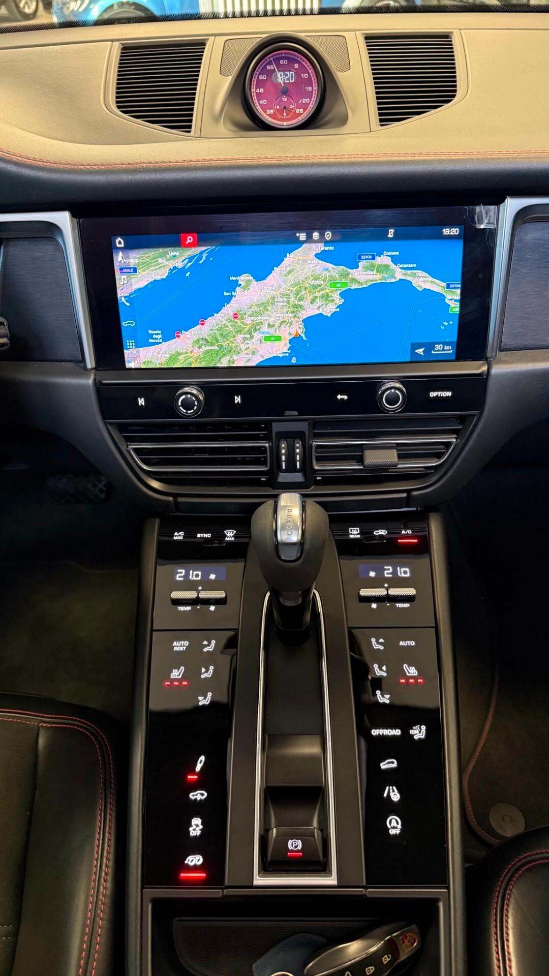 PORSCHE MACAN 2.9 GTS 441CV TETTO 2025