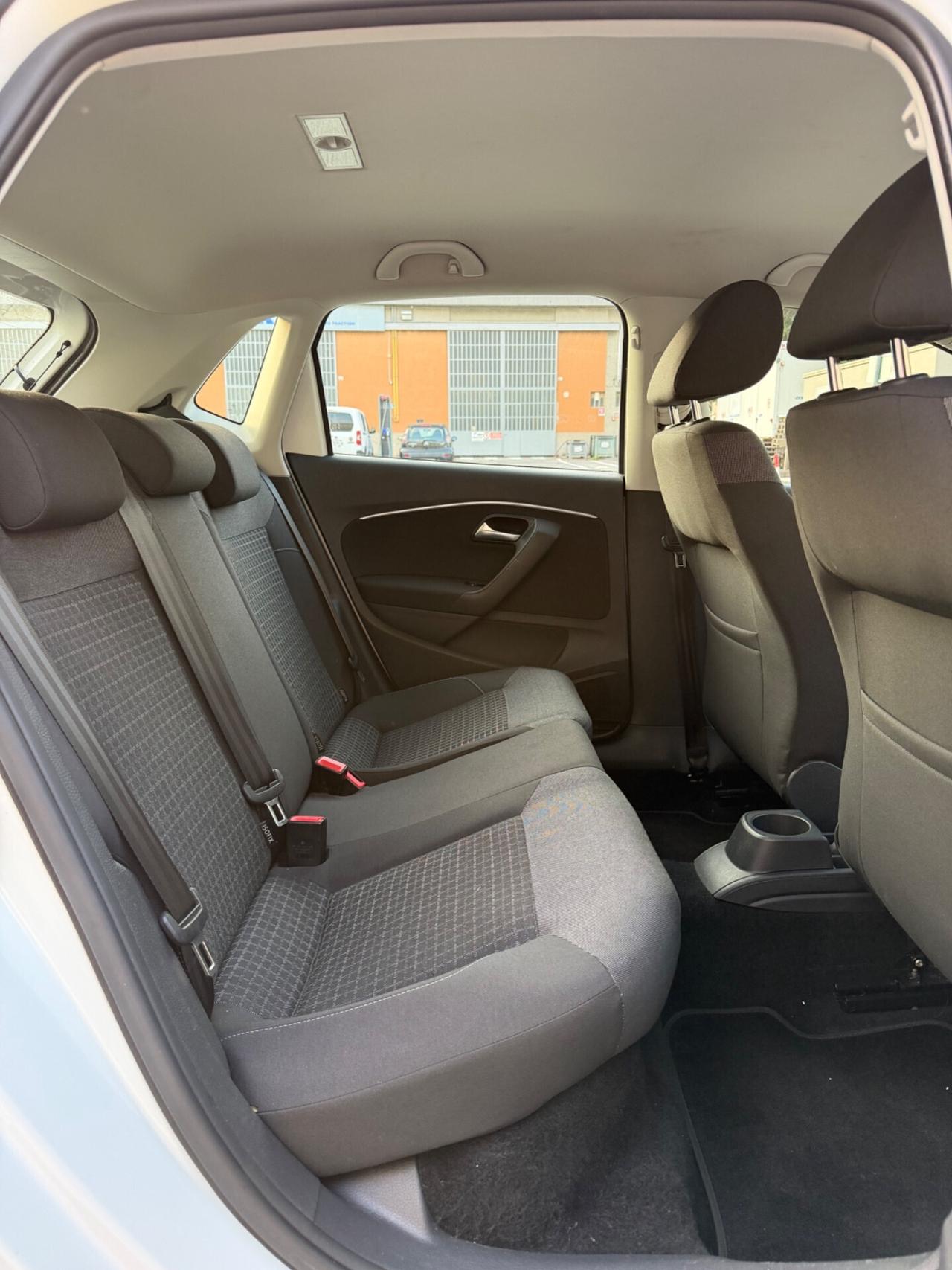 Volkswagen Polo 1.4 TDI 75cv - NEOPATENTATI E6