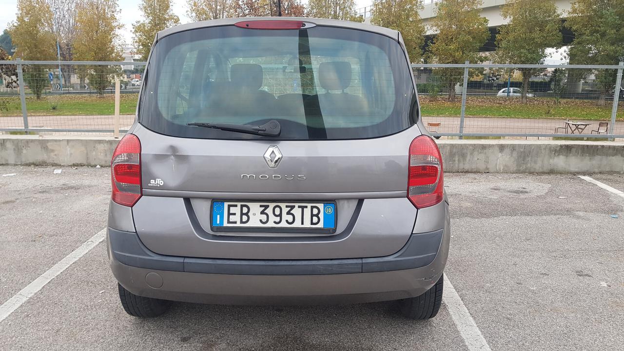 Renault Grand Modus 1.2 16V 04/2010