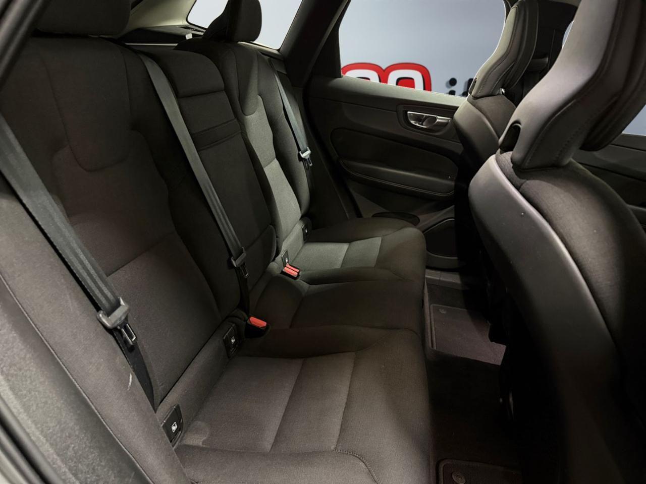 Volvo XC60 B4 (d) AWD Geartronic Business