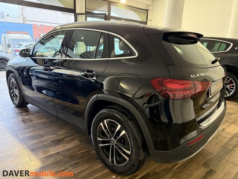 Mercedes-Benz GLA GLA 180 d Advanced auto