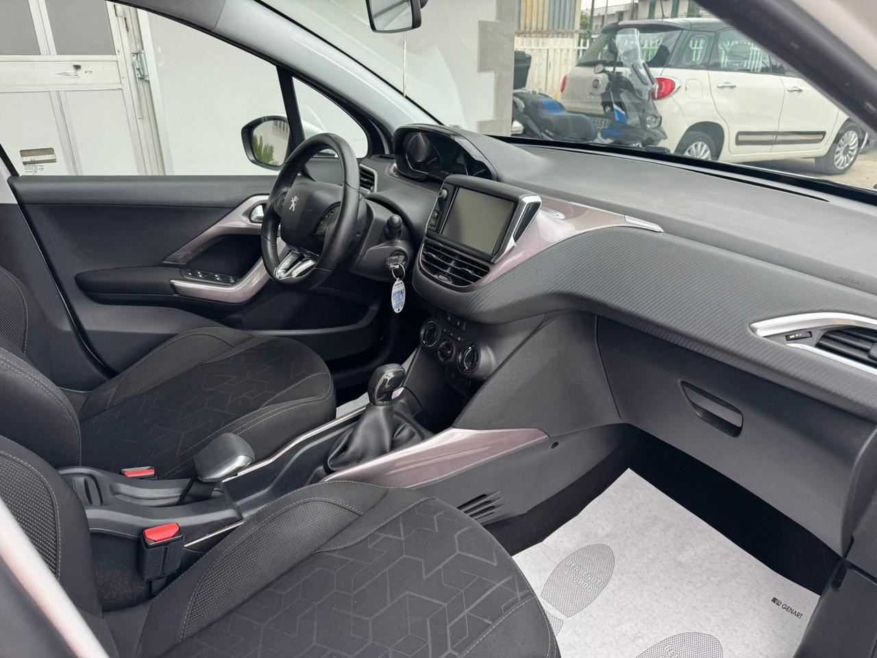 Peugeot 2008 PureTech 82 Allure
