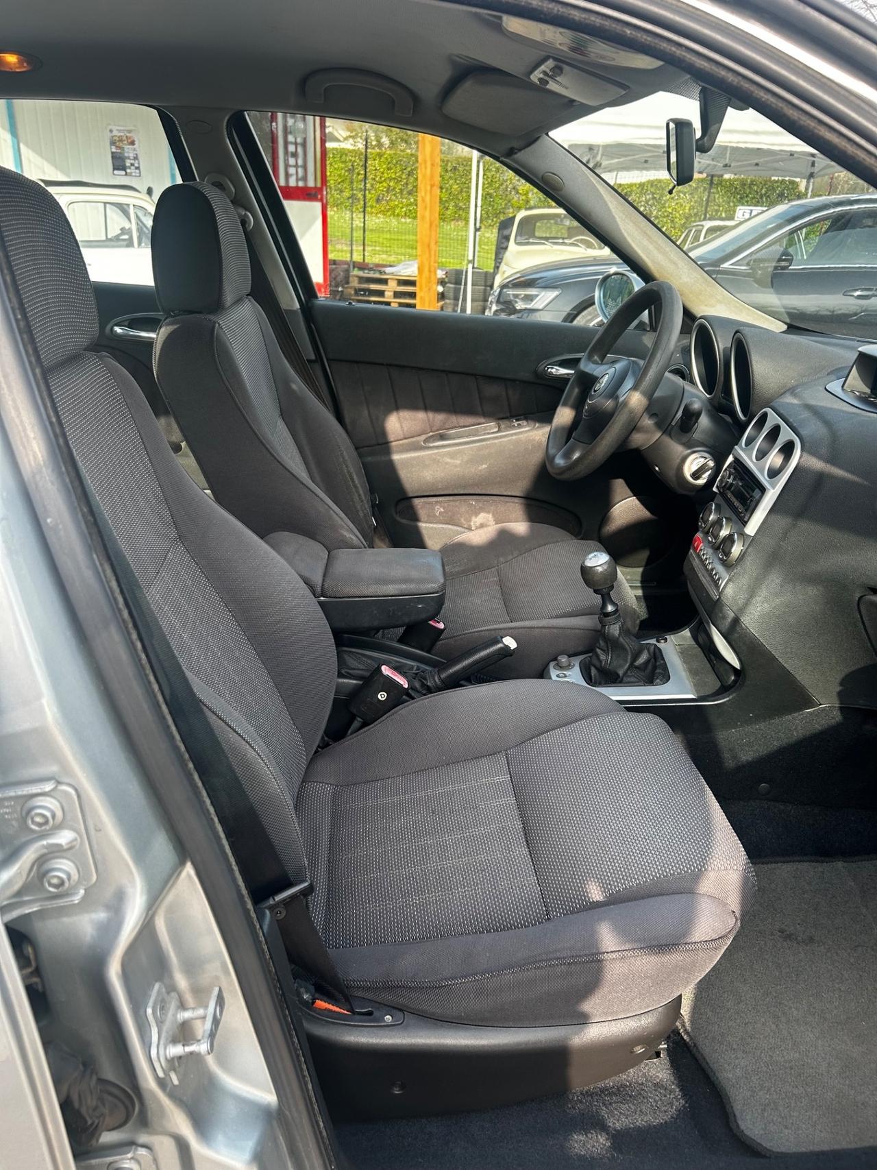 Alfa Romeo 156 1.9 JTD cat Distinctive