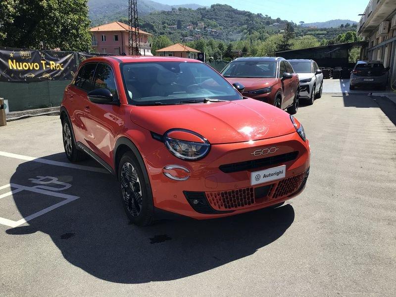 FIAT 600e Elettrica 156cv Red