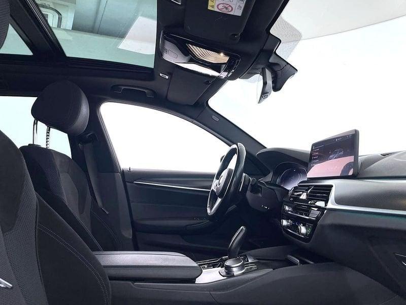 BMW Serie 5 520d xDrive M Sport Auto MH48V Touring ** IVA ESPOSTA **