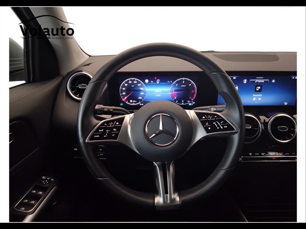 Mercedes-Benz GLA-H247 2023 - GLA 180 d Progressive Advanced auto