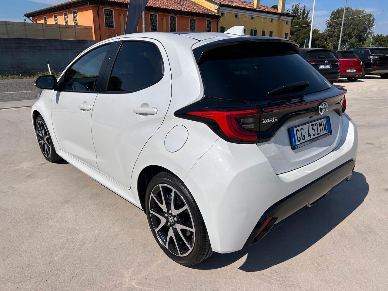 Toyota Yaris 1.5 Hybrid 5 porte Lounge