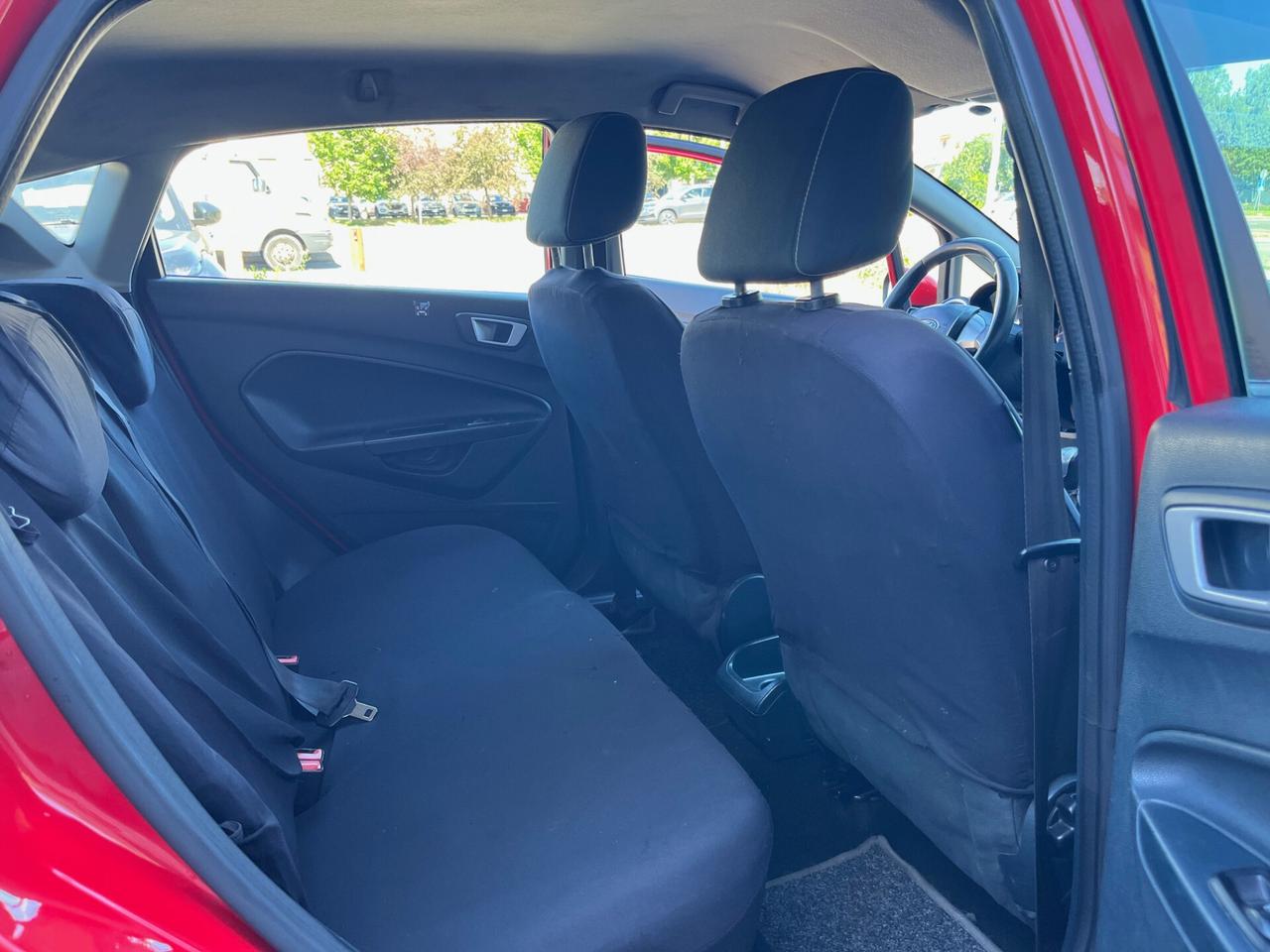 Ford Fiesta 1.4 TDi 70CV 5 porte