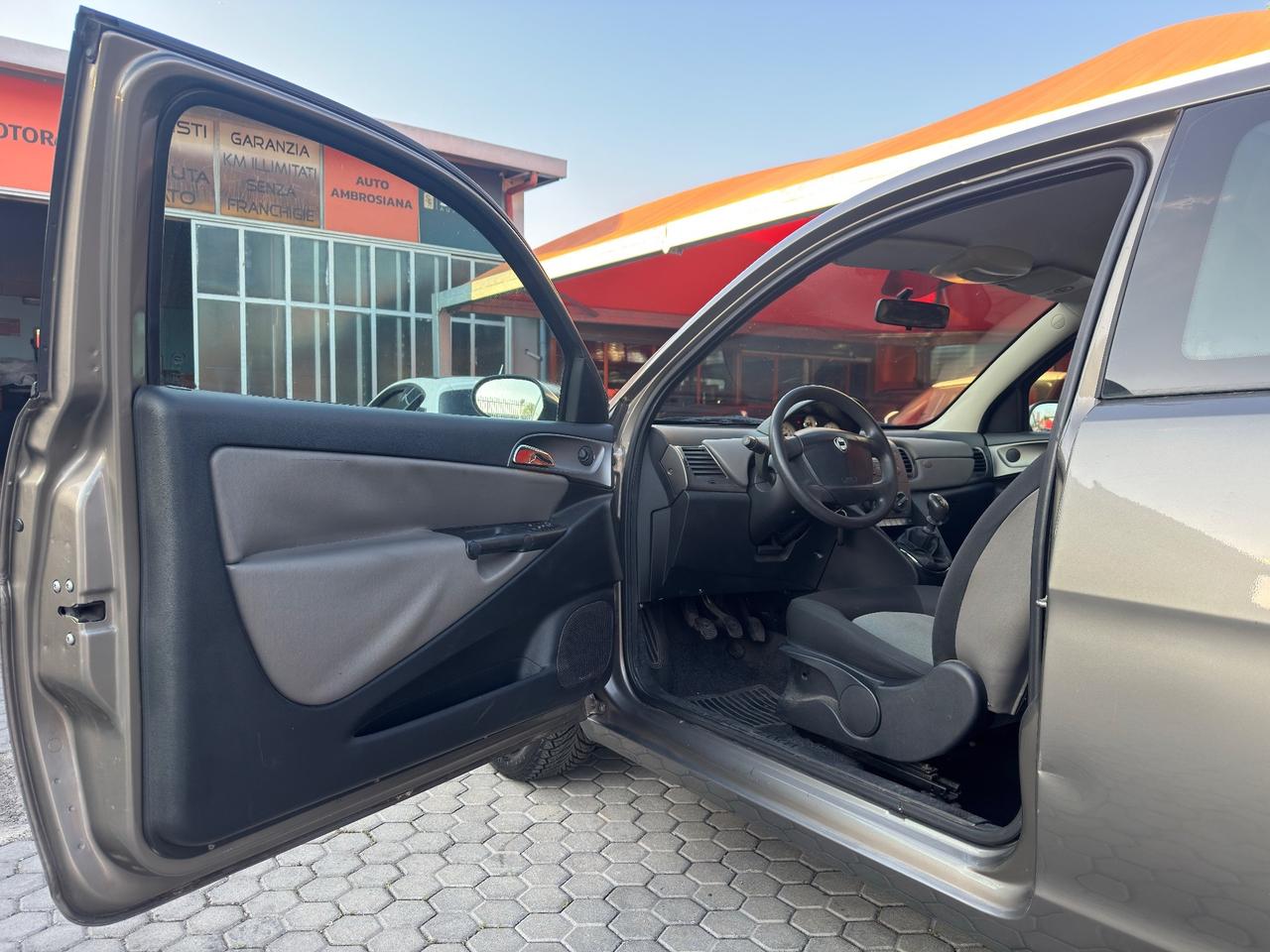 Lancia Ypsilon ADATTA A NEOPATENTATI 1.2 16V Argento