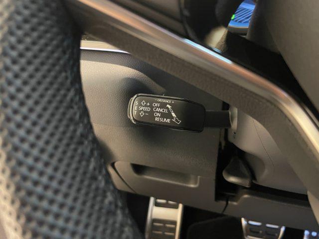 SKODA Karoq 2.0 TDI 4x4 DSG SportLine Matrix Performance Navi