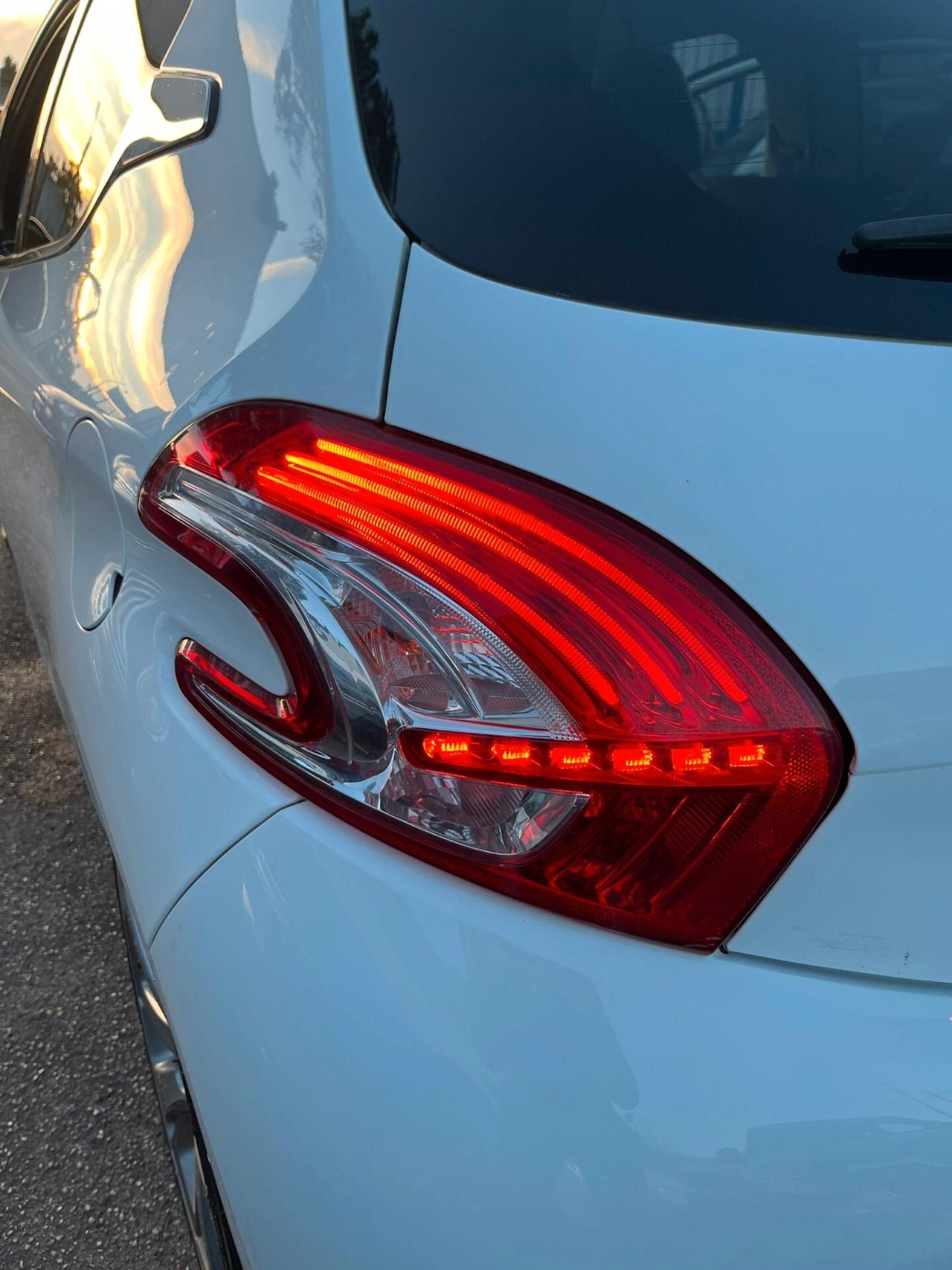 Peugeot 208 1.6 e-HDi Allure UNICO PROPRIETARIO