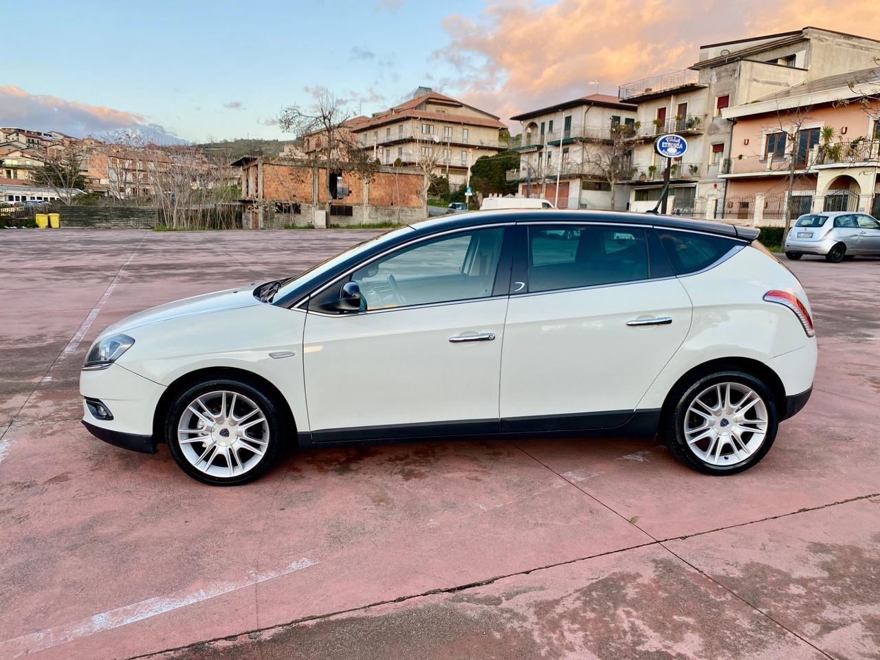 Lancia Delta 1.6 MJT 120cv Platino