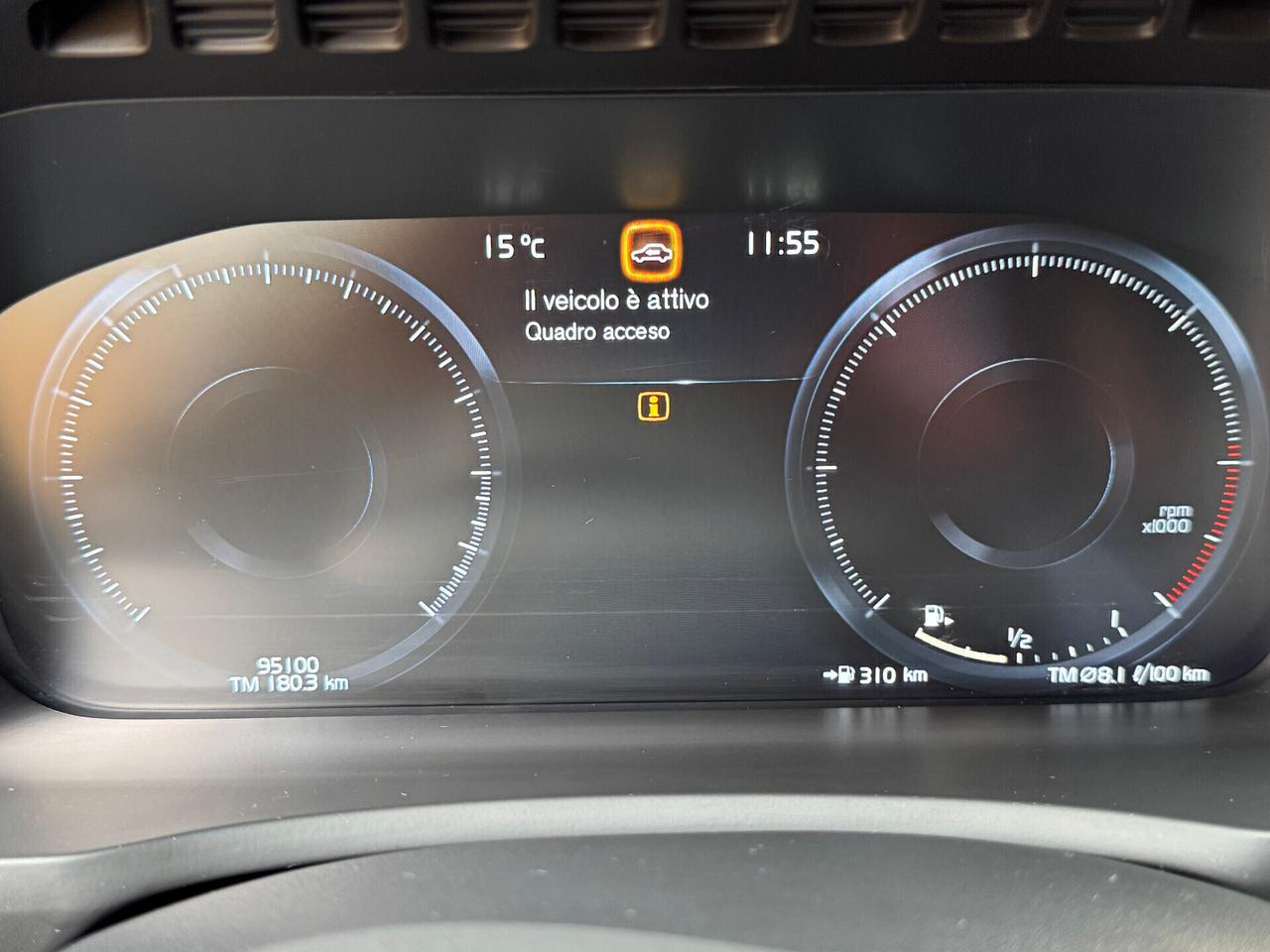 Volvo XC 90 B5 (d) AWD automatico 7 posti Momentum Pro