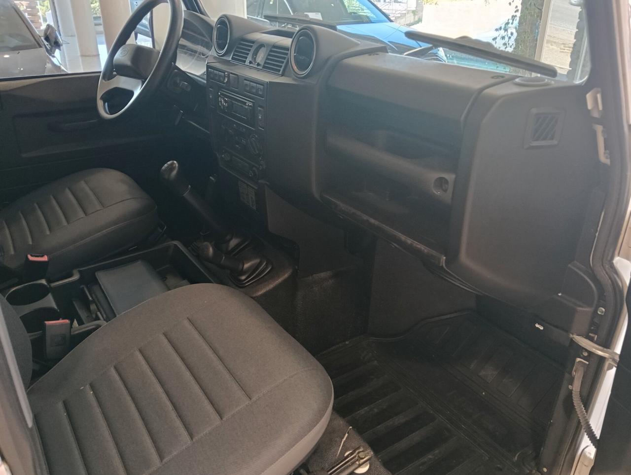 Land Rover Defender 90 2.2 TD4 Station Wagon base N1