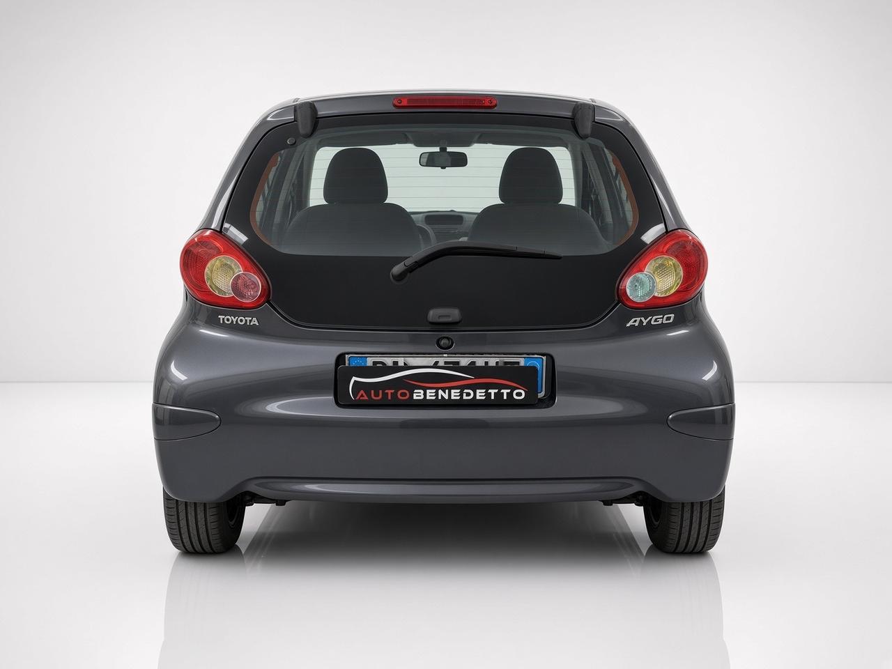 Toyota Aygo 1.0 12V VVT-i 5 porte 2006