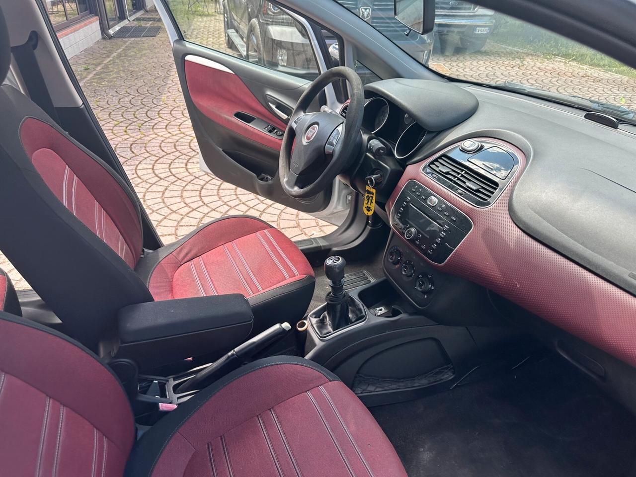 FIAT PUNTO 1.2 EVO BENZINA IDONEA PER NEOPATENTATI BELLISSIMA UNIPROPRIETARIO PERMUTABILE