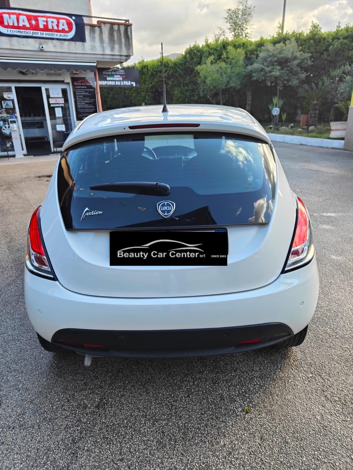 Lancia Ypsilon 1.2 69 CV 5 porte GPL Ecochic Gold