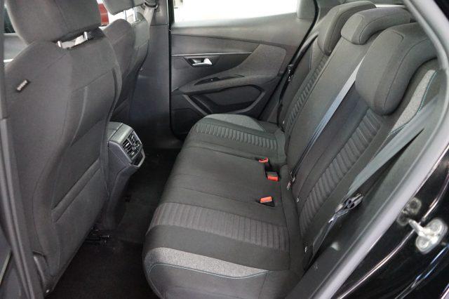 PEUGEOT 3008 PureTech Turbo 130 S&S Active Pack