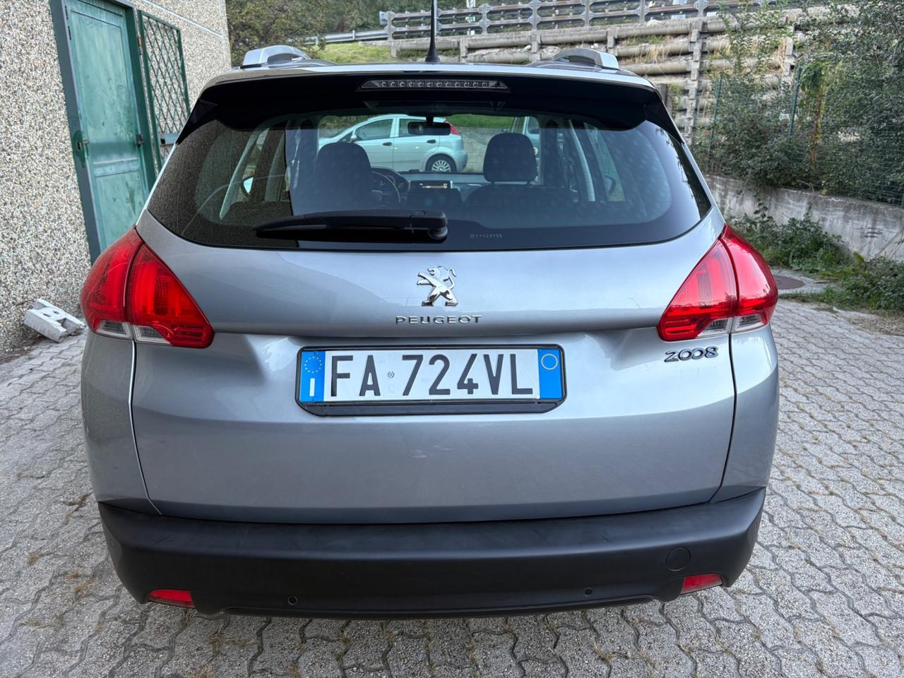 Peugeot 2008 PureTech 1.2 82cv Active