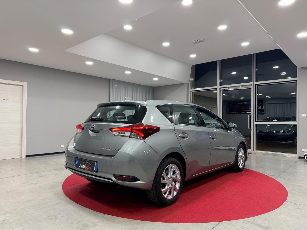 Toyota Auris 1.8 Hybrid Lounge