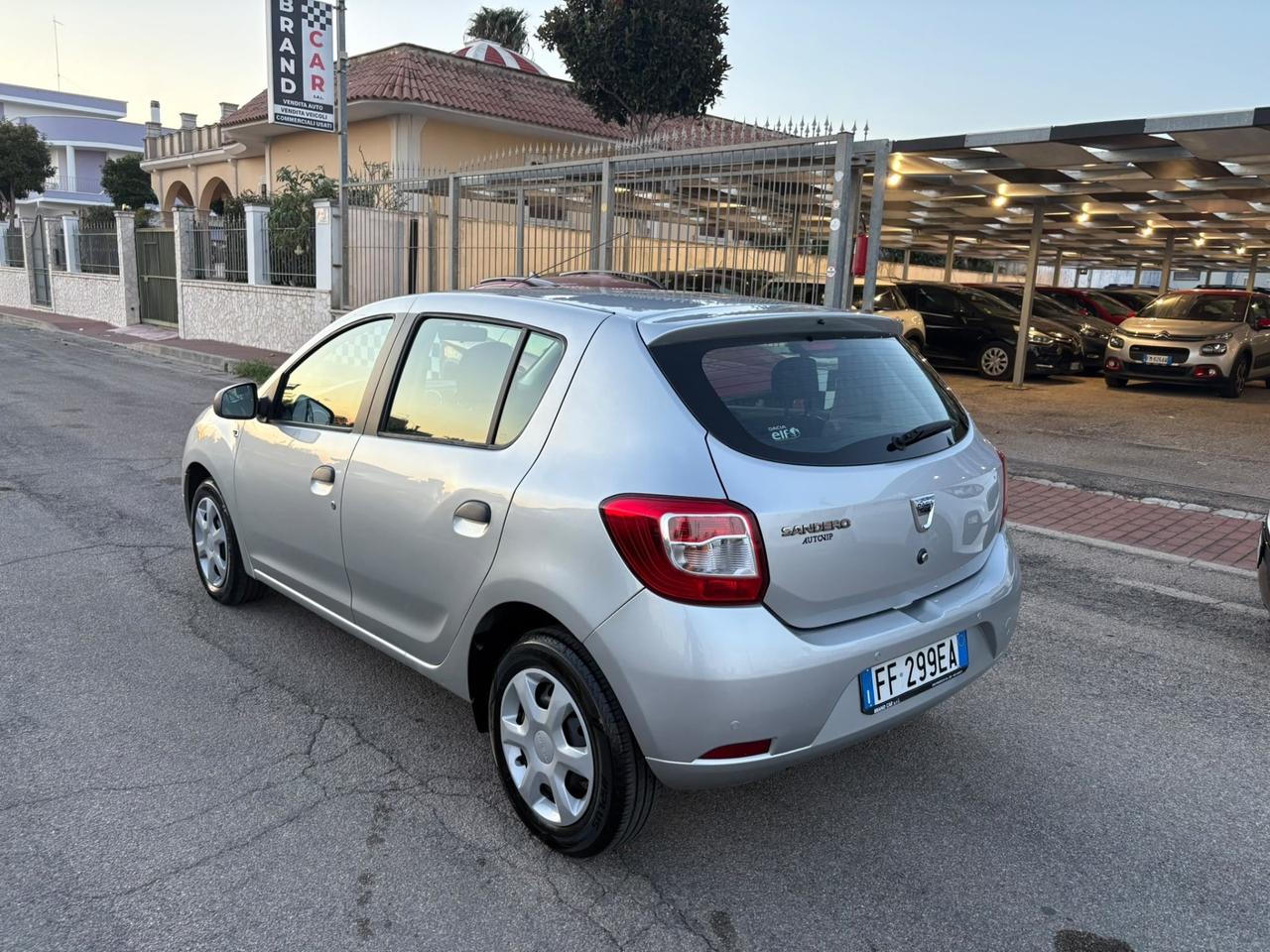 Dacia Sandero 1.2 Lauréate Unipro 2016