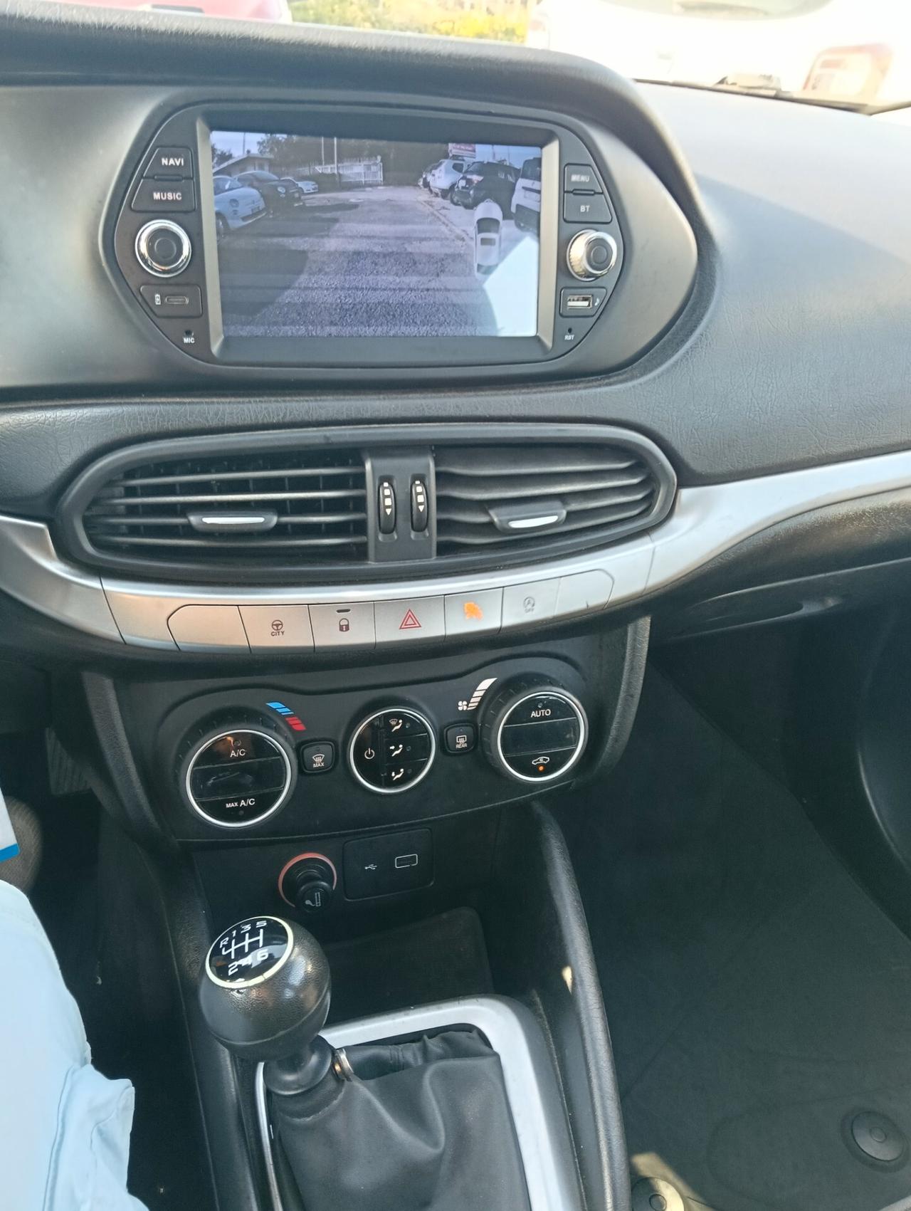 Fiat Tipo 1.6 Mjt S&S 5 porte S-Design