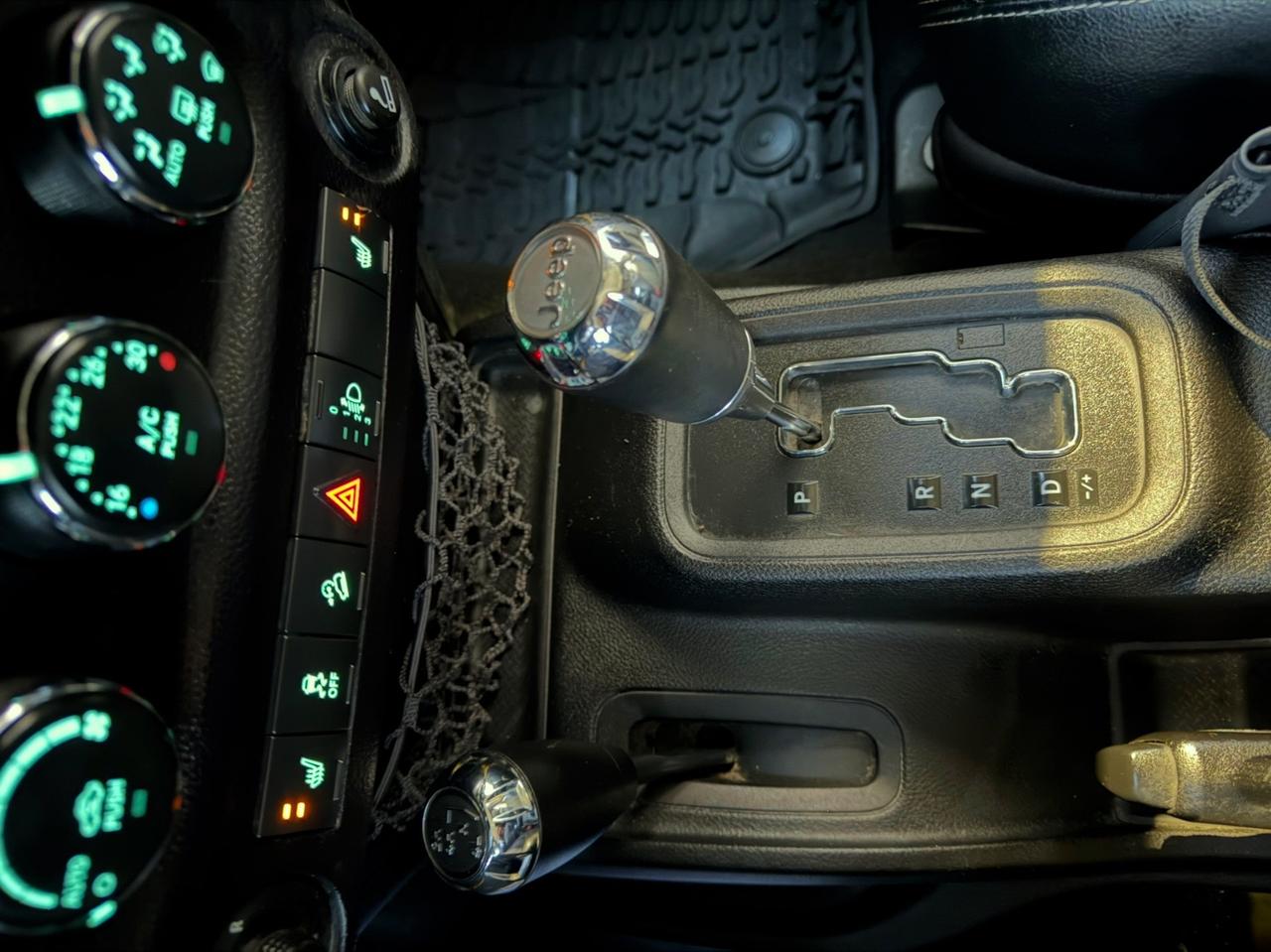 Jeep Wrangler Unlimited 2.8 CRD DPF 4x4 Polar Auto