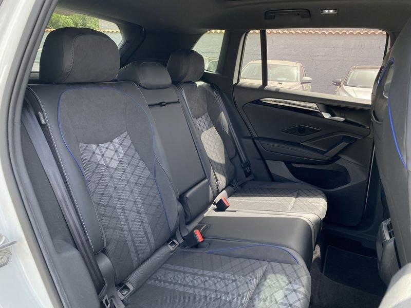 Volkswagen Tiguan R-Line 2.0 TDI 150CV DSG Tetto