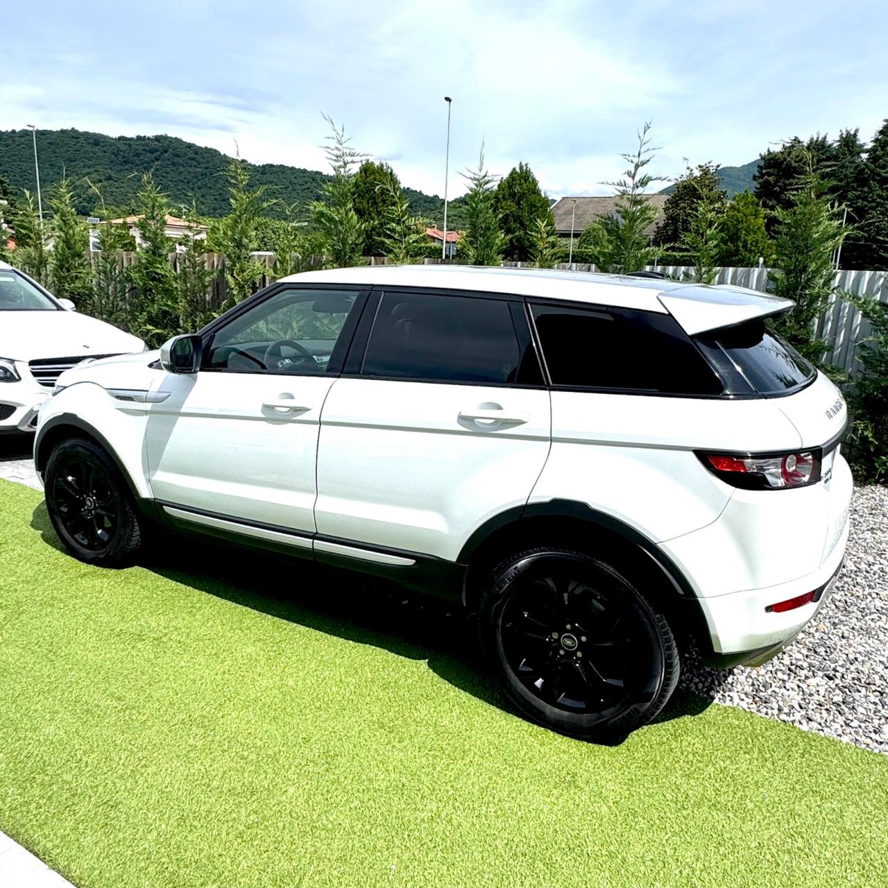 Land Rover Range Evoque 2.2 TD4 5p. Dynamic