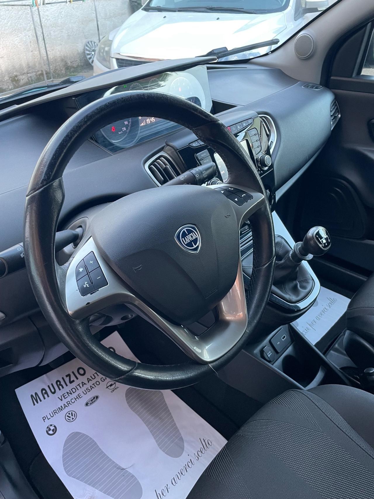 Lancia Ypsilon 1.2 69 CV 5 porte GPL Ecochic Platinum stupenda