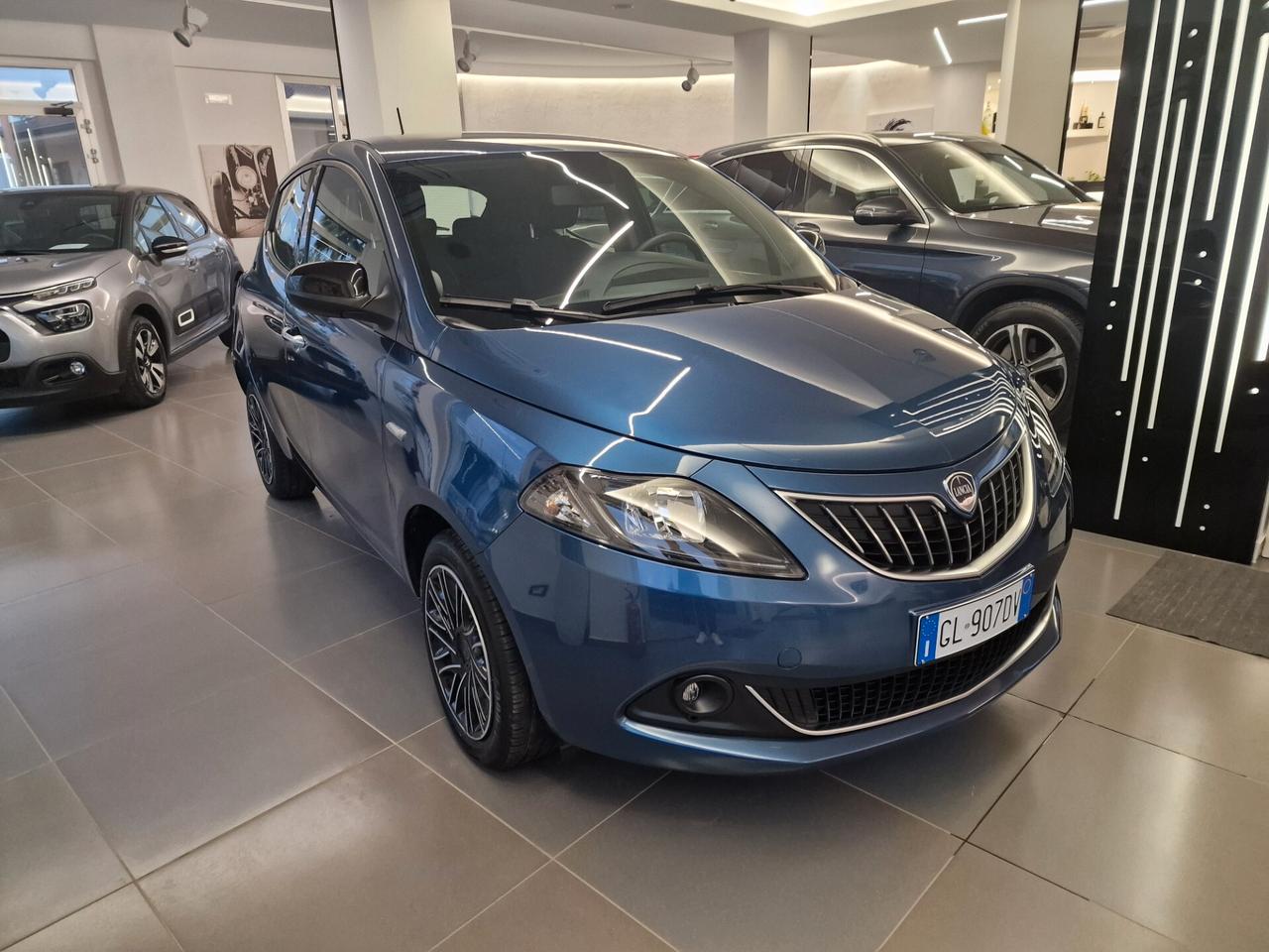 Lancia Ypsilon 1.0 FireFly 5 porte S&S Hybryd Gold