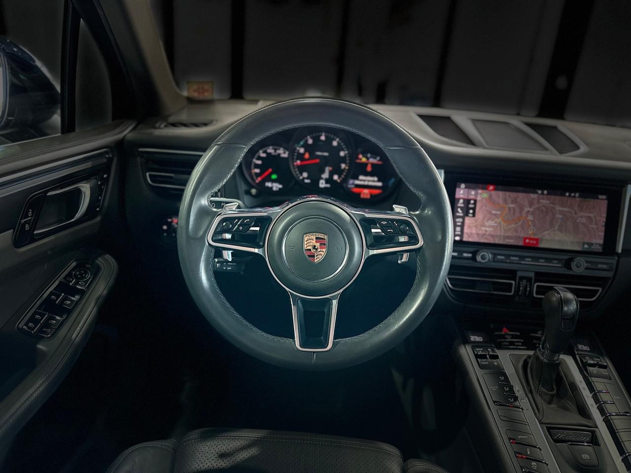 Porsche Macan 2.0 PASM