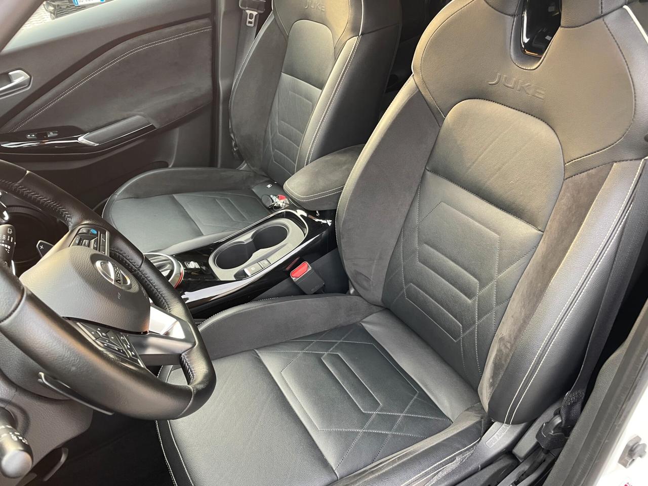 Nissan Juke 1.0 dig-t Premiere Edition dct + SUPER FULL!