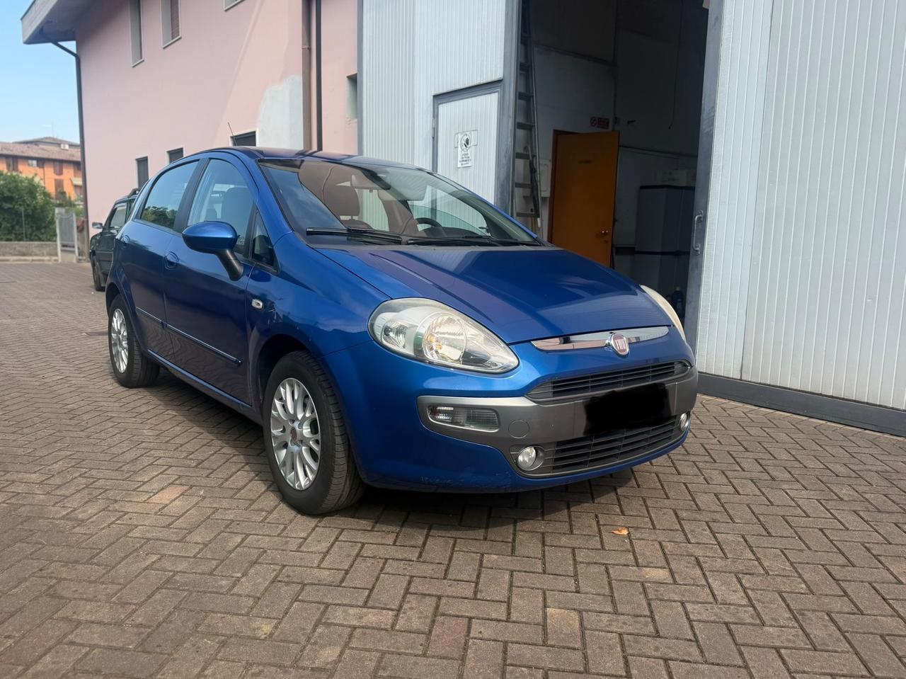 Fiat Punto Evo 1.4 5 porte Dynamic GPL euro5 neopatentati