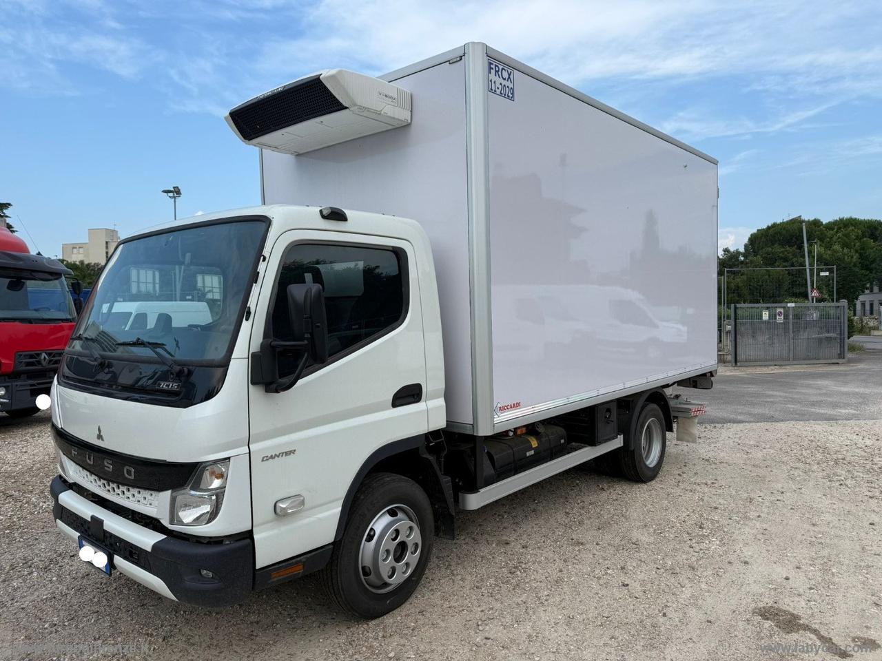 CANTER FUSO
