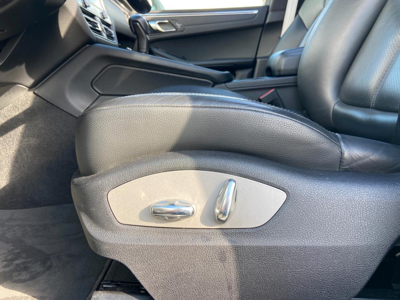 Porsche Macan 2.0 265cv pdk