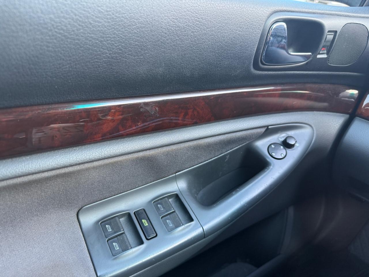 Audi A4 1.8 20V cat Advance