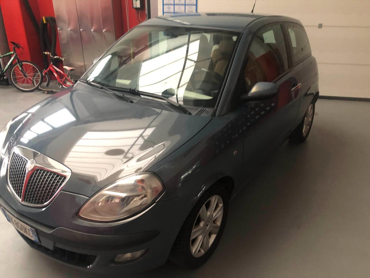 Lancia Ypsilon 1.3 MTJ