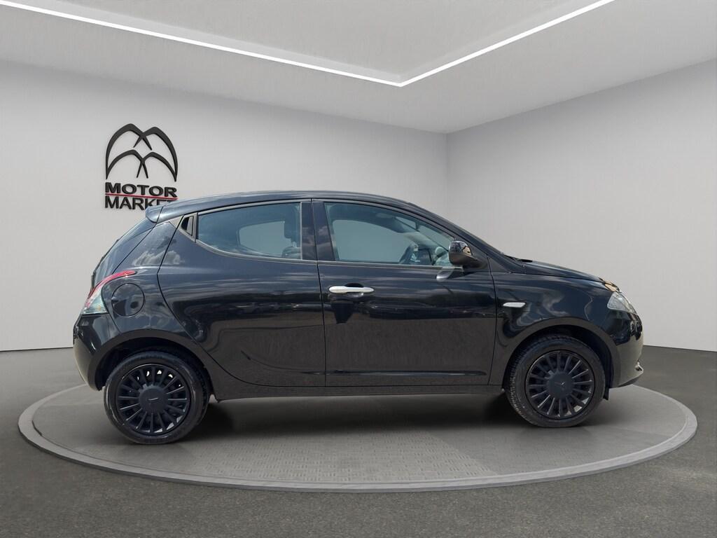 Lancia Ypsilon 5 Porte 1.0 FireFly Hybrid Silver