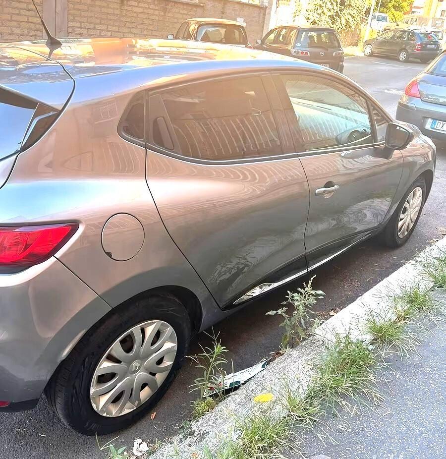 RENAULT CLIO 1,5 dCi-UNICA PROPRIET-4 REVISIONI