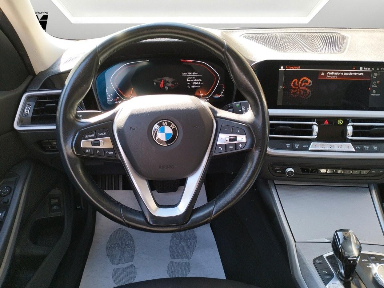 BMW 320 d Touring auto
