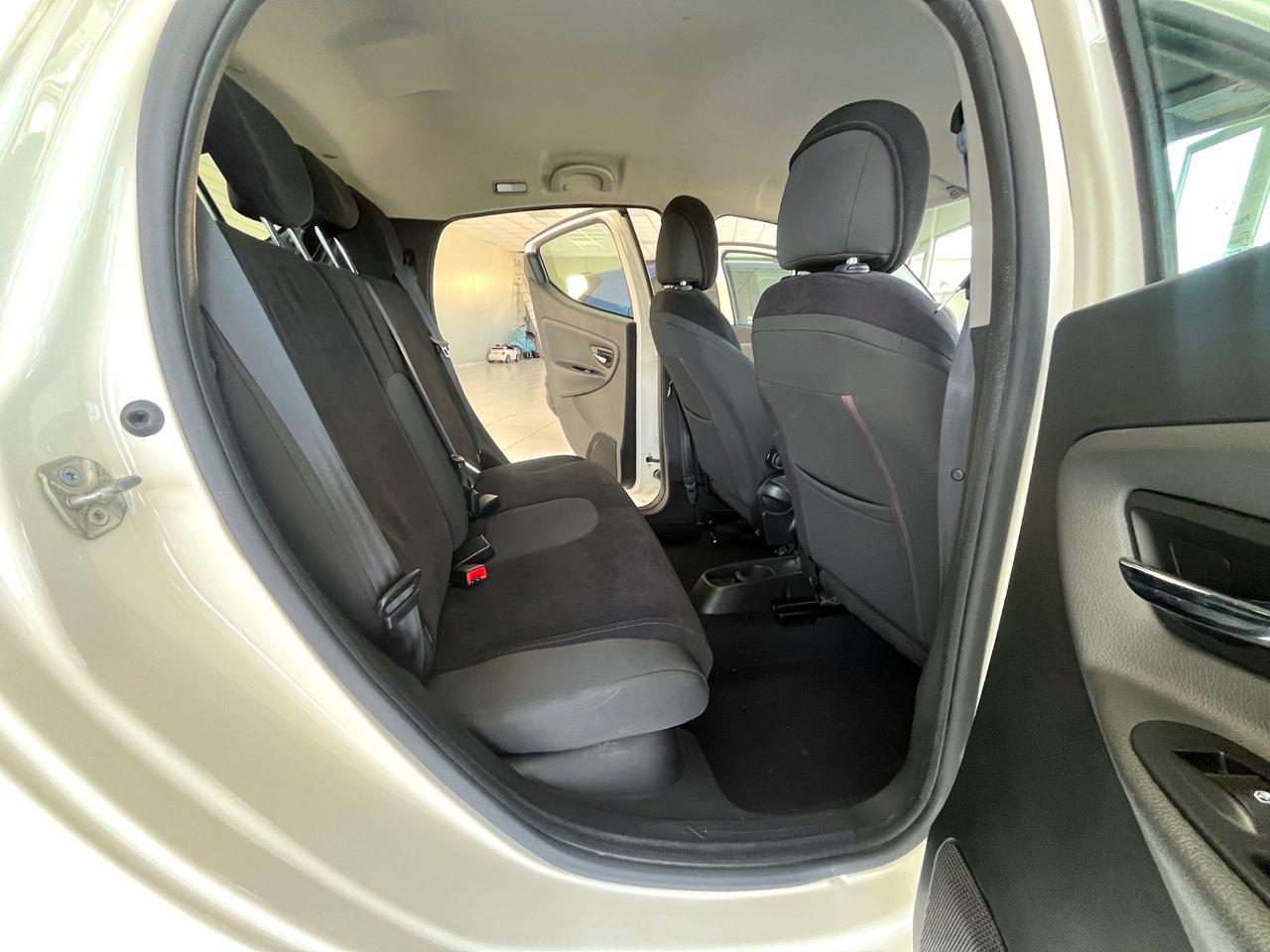 Lancia Ypsilon 1.2 69 CV 5 porte KM 104000