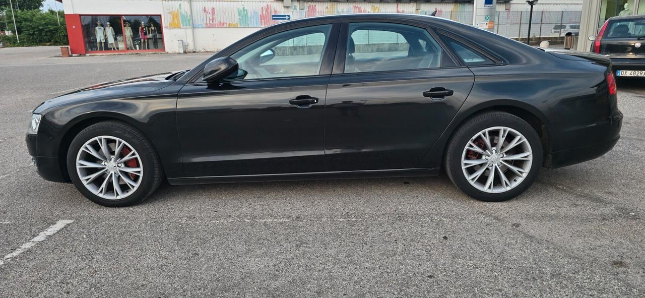 Audi A8 3.0 TDI 250 CV quattro tiptronic