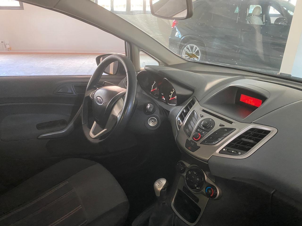 Ford Fiesta Fiesta+ 1.2 82CV 5 porte NEOPATENTATI