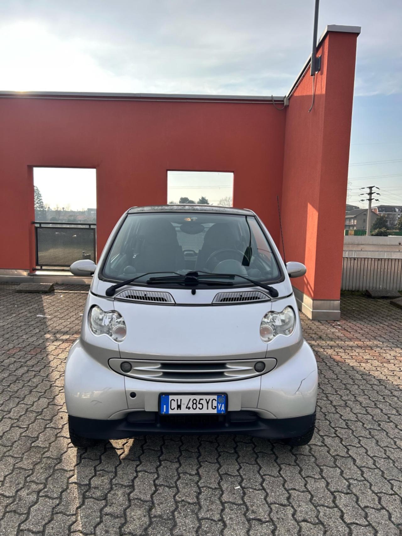 Smart ForTwo 700 coupé pure (45 kW)