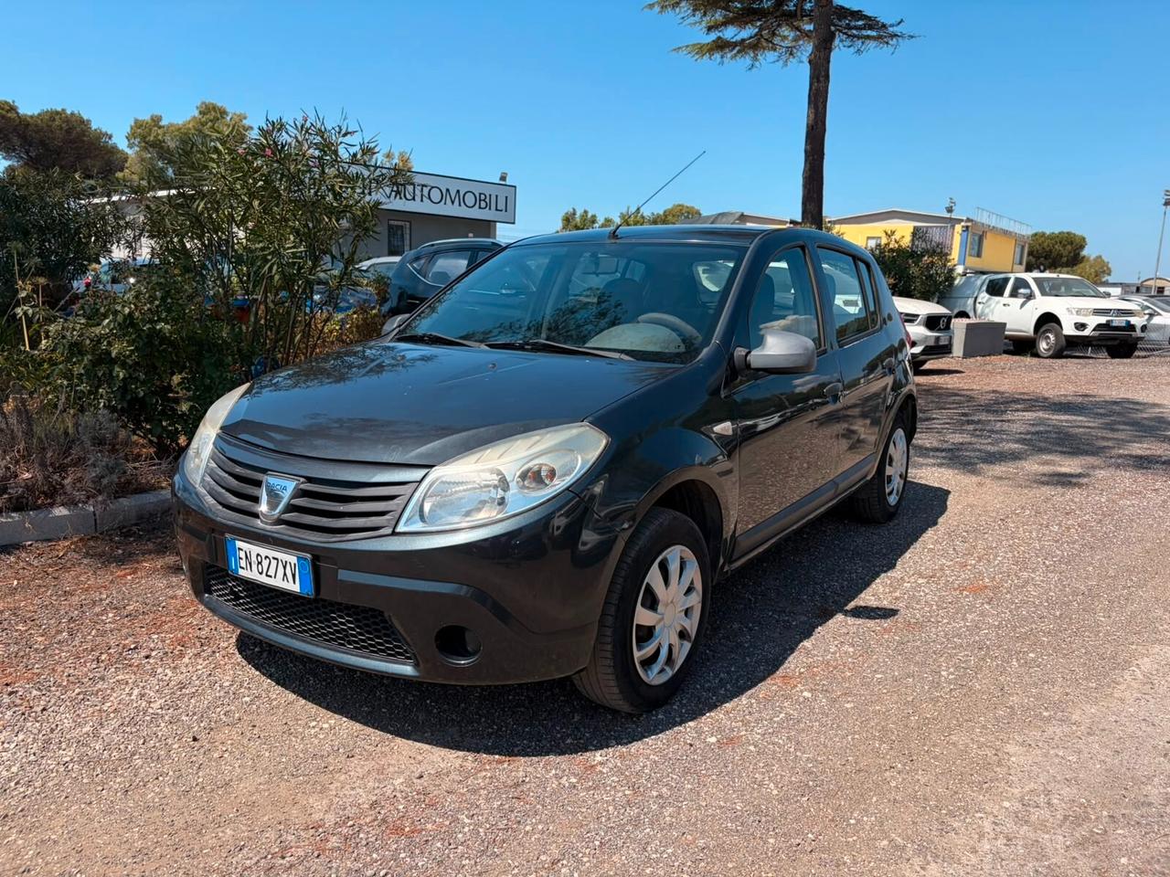 Dacia Sandero 1.2 16V GPL 75CV Embleme