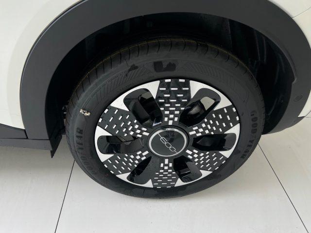 FIAT 600 Hybrid 110 CV DCT MHEV La Prima II TUA A 269,00