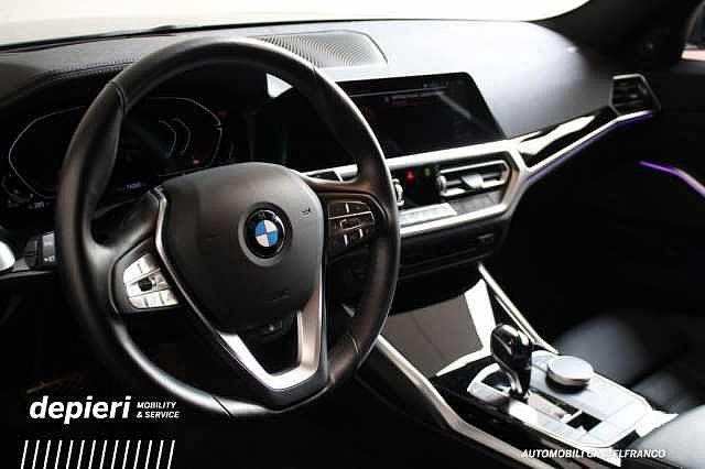 BMW 320 Touring 320d xDrive Steptronic -mhev