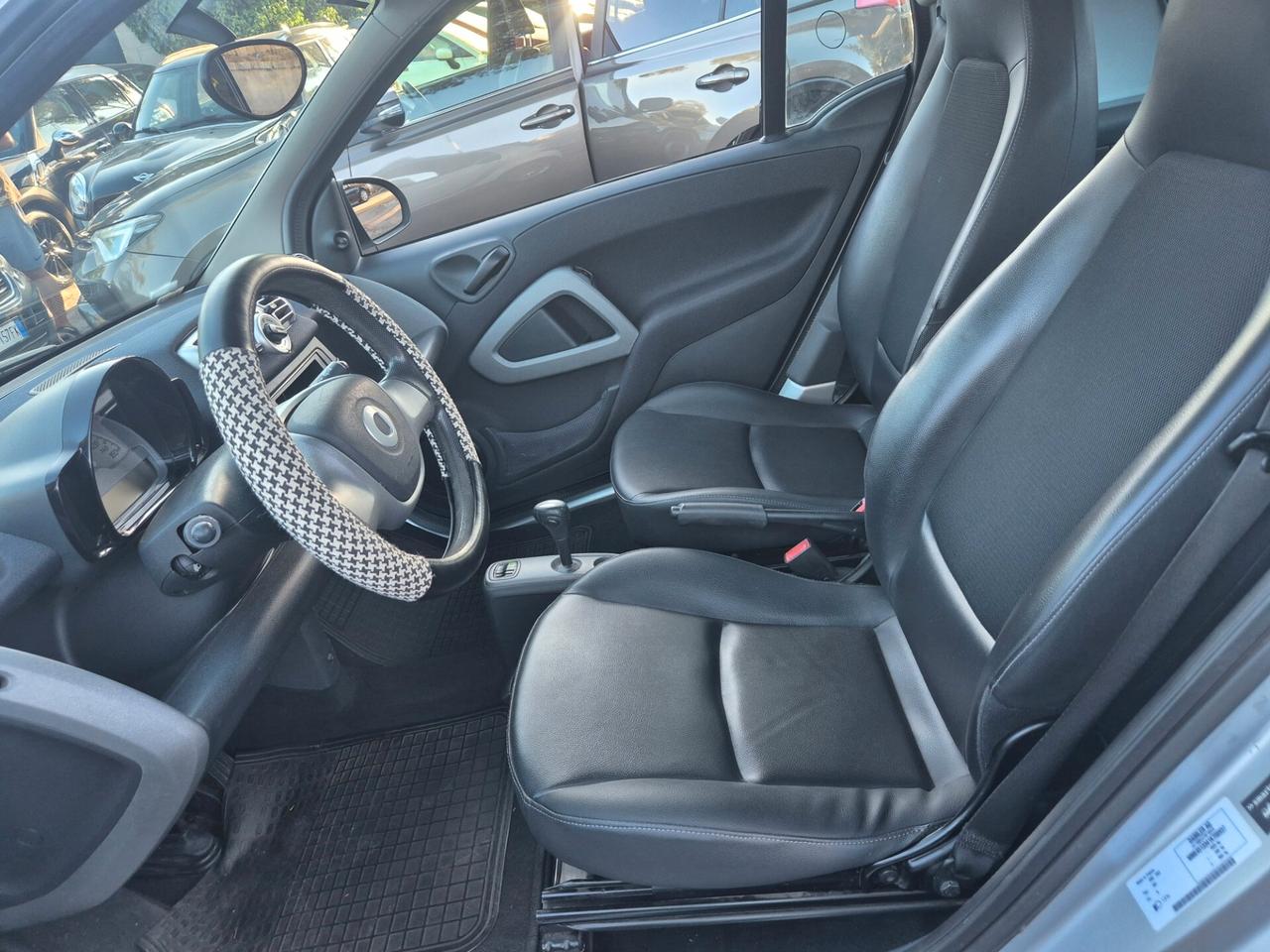 Smart ForTwo 1000 45 kW MHD coupé pure