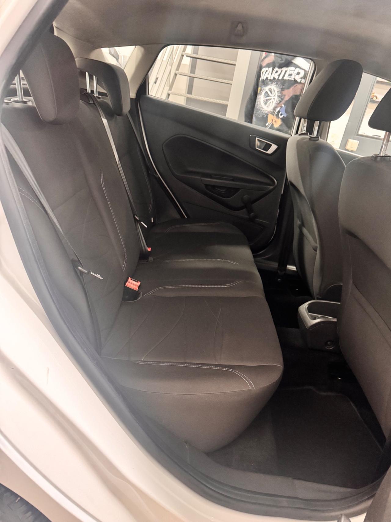 Ford Fiesta 1.5 TDCi 75 Cv 5P. Titanium - 2014